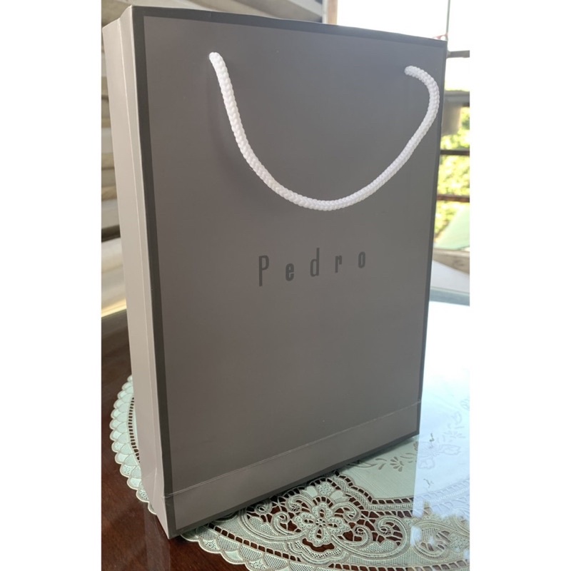 Hộp và Túi Giấy Cnk và Pe-dro đựng túi xách ví loại chuẩn