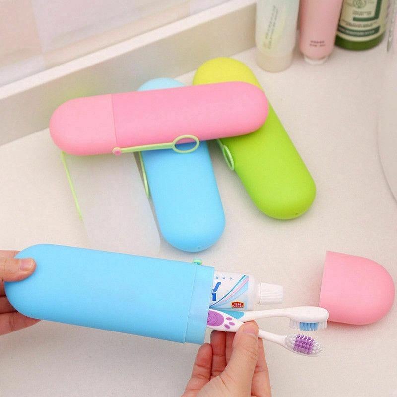 Hộp đựng bàn chải và kem đánh răng nhỏ gọn thuận tiện khi mang đi du lịch