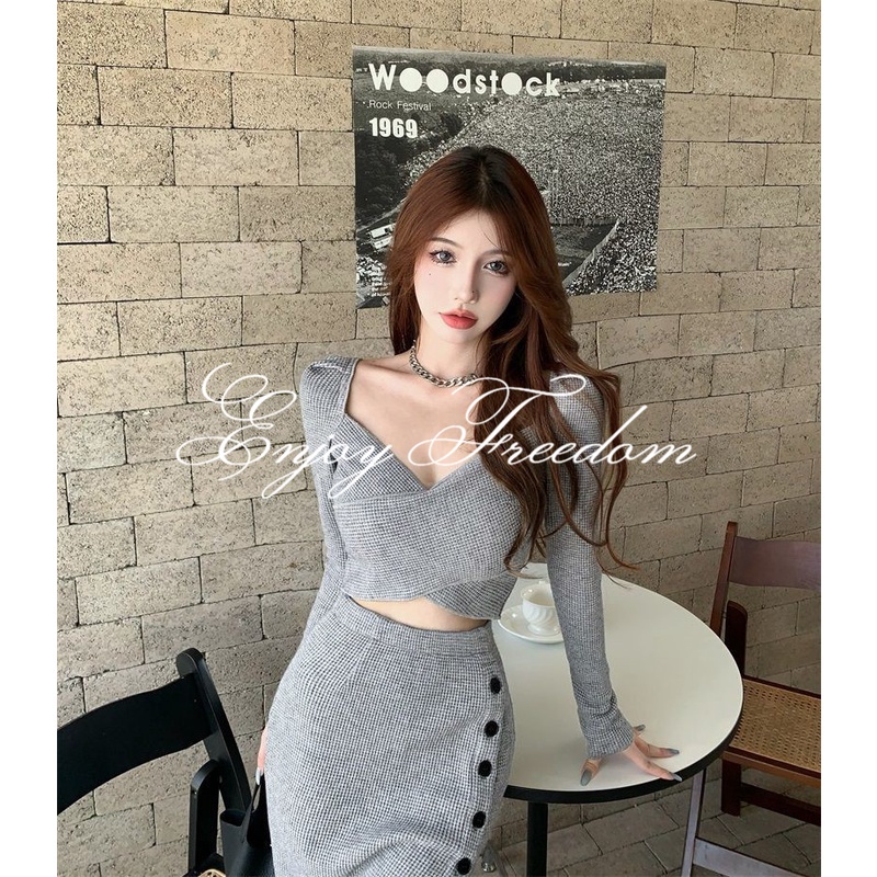 Enjoy Freedom Bộ Áo Phối Chân Váy Ôm Hông Thời Trang Thu Đông 2022 Mới Mẻ Gợi Cảm