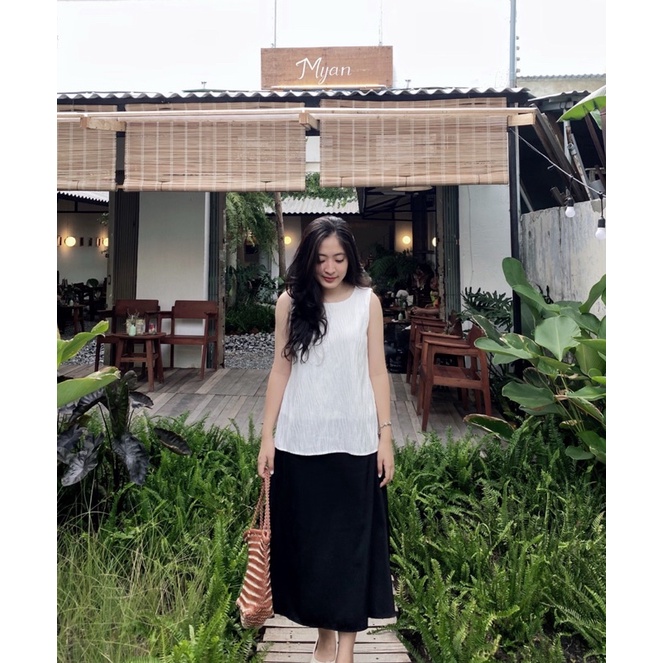 Áo sát nách gợn sóng Sora Top Ma Vie