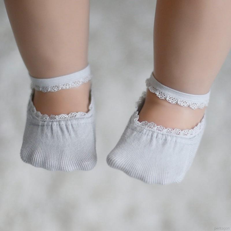 Cặp vớ cotton màu trơn viền ren xinh xắn cho bé từ 0-5 tuổi