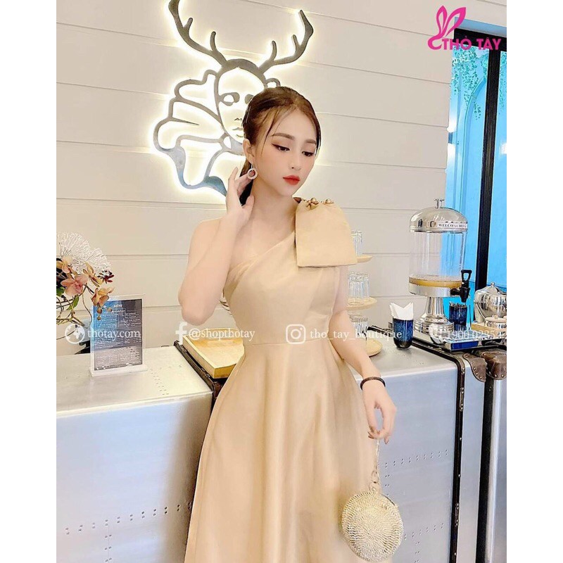 ĐẦM XOÈ LỆCH VAI ĐÓNG CƯỜM