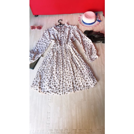 Đầm hoa tiểu thư eo co giãn 🍑🍑🍑 | BigBuy360 - bigbuy360.vn