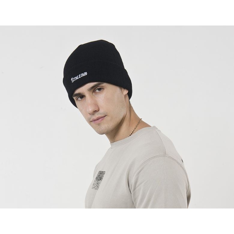 Mũ len phong cách Châu âu chữ thêu Hot 2019