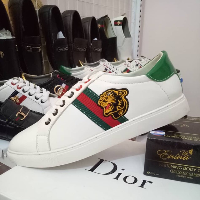 Giày thể thao nam nữ