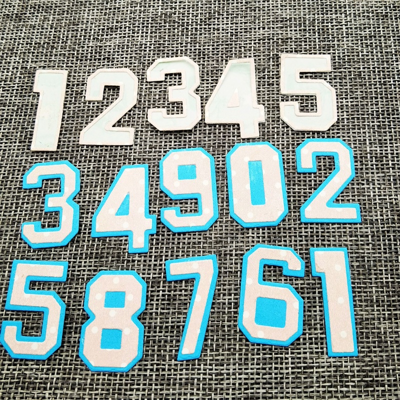 Khuôn Cắt Giấy Làm Từ Kim Loại Hình Số La Mã Trang Trí Scrapbook