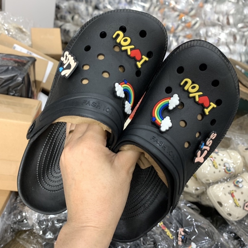 Sục Dép Cross Siêu Nhẹ Sticker Ngộ Nghĩnh Giá Rẻ