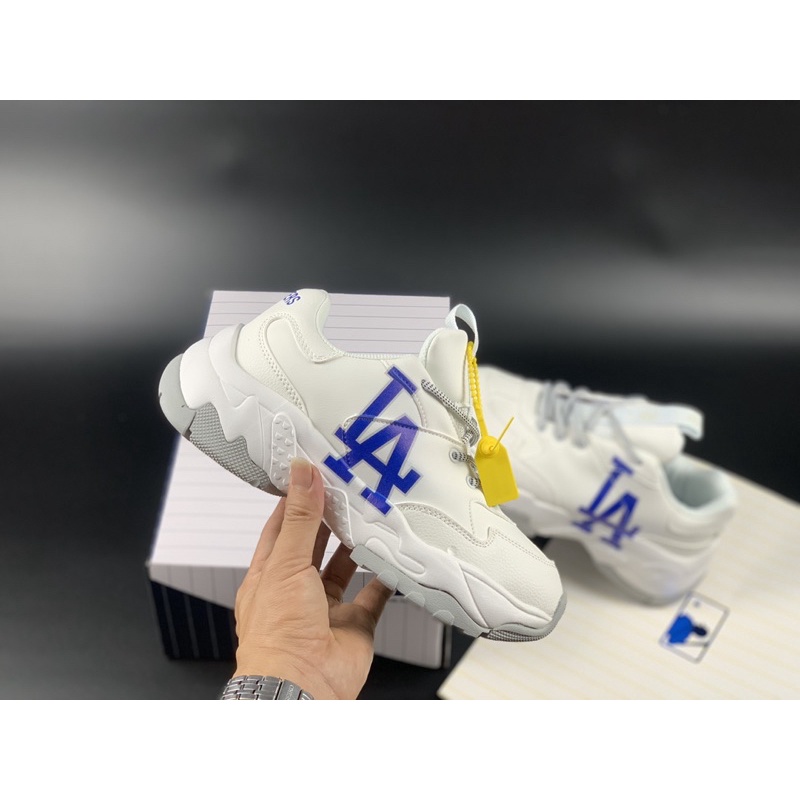 Giày thể thao/ Sneaker Hàn Quốc La (Full box + tặng kèm tất sneaker)