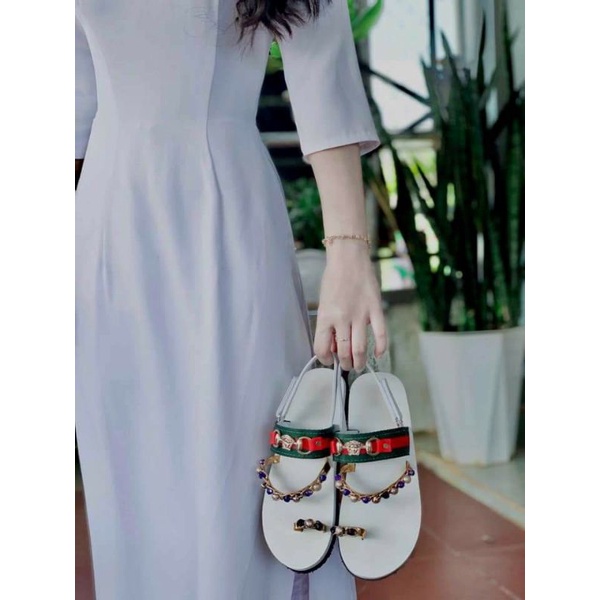 Sandal phối ngọc xỏ ngón