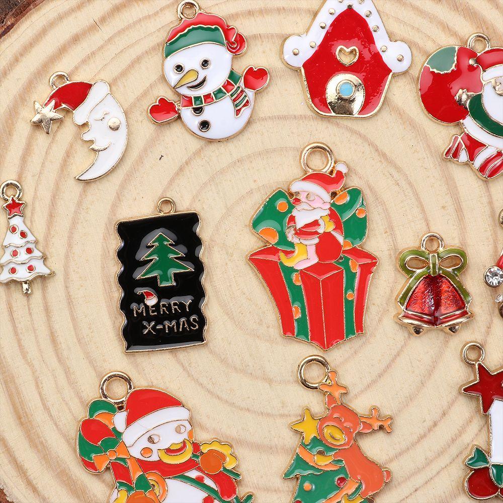 Bộ 10 Mặt Dây Chuyền / Vòng Tay Họa Tiết Tuần Lộc / Ông Già Noel Độc Đáo