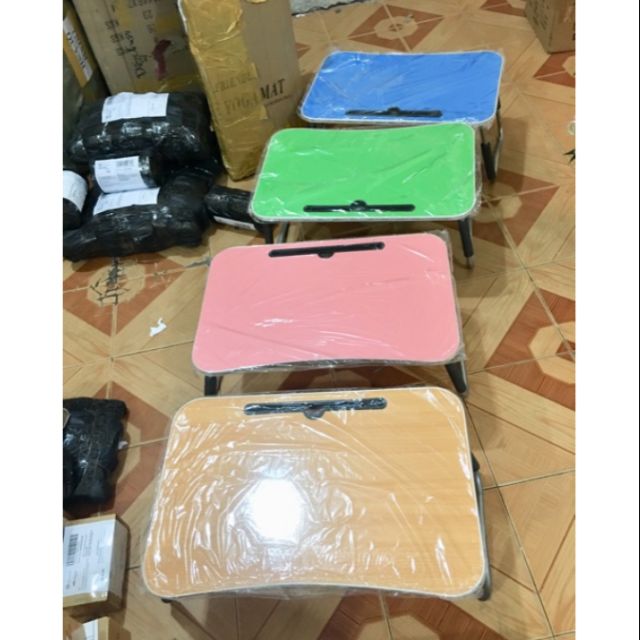 Bàn học sinh gấp gọn