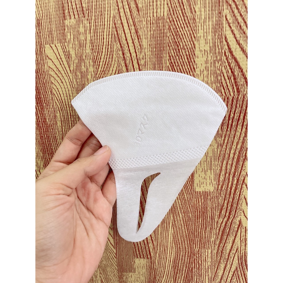 Khẩu trang y tế 3D mask người lớn Taki / Moji Hộp 50 cái kháng khuẩn, ngăn ngừa bụi, chống tia UV