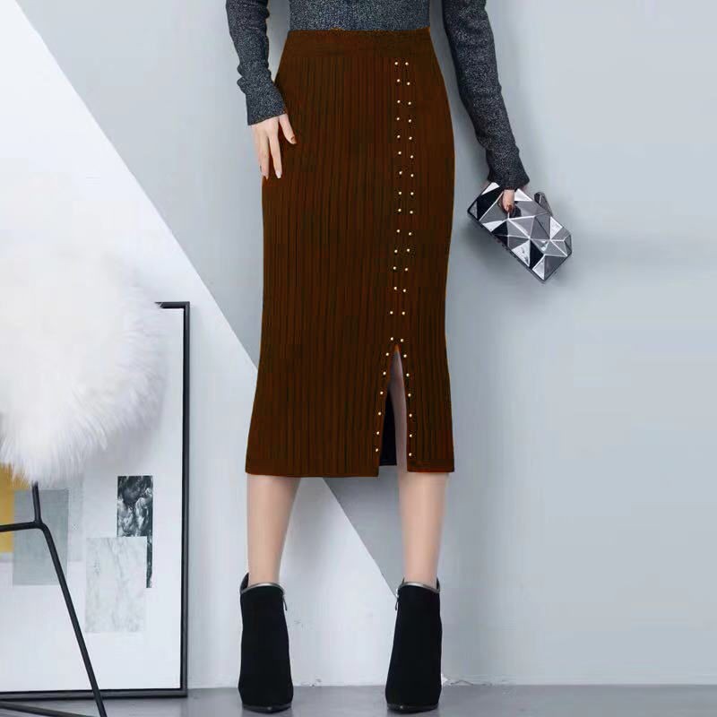 [SẴN HÀNG] Váy len dáng bút chì đính cúc Dài 70cm Chất len đẹp, không nhão, xù | BigBuy360 - bigbuy360.vn