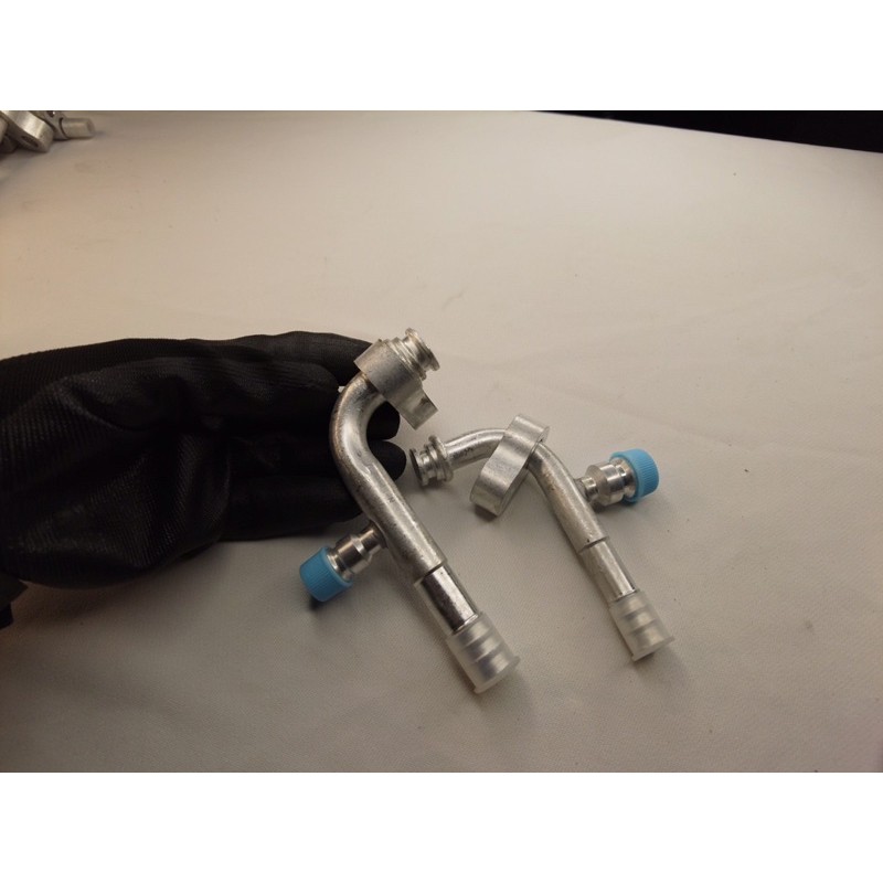 Đầu Bích ra co liền dầu nạp R134 sử dụng độ chế cho diều hoà ô tô máy xúc máy công trình sản phẩm chất lượng cao