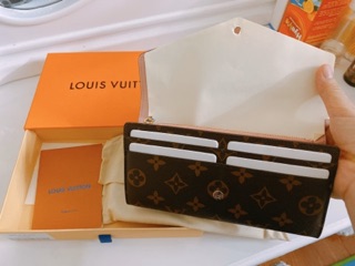Ví Louis Vuitton (hàng siêu cấp)