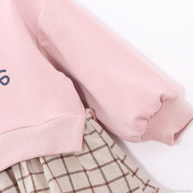 Đầm dài tay phối họa tiết ca rô đáng yêu dành cho bé gái