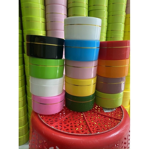 HỦ ĐỰNG KEM BODY 200G……….