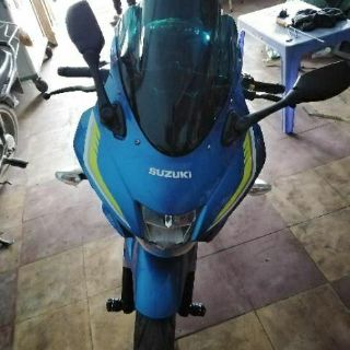 Kính chắn gió GSX R150 Cao Cấp