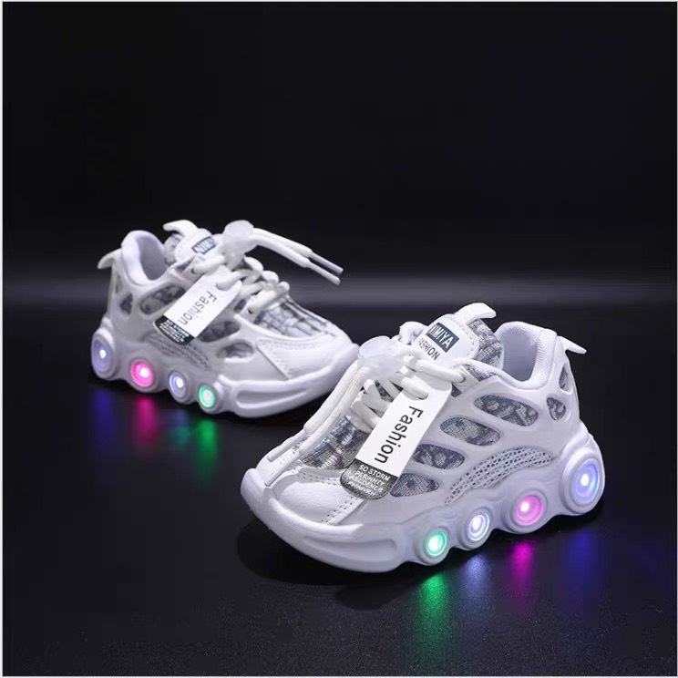 Giày thể thao có đèn led cho bé trai bé gái êm chân thoáng khí chống trơn trượt mã mới LED179