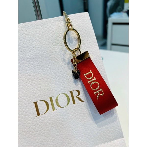 Móc khoá ruy băng Dior từ dây Ruybon Auth