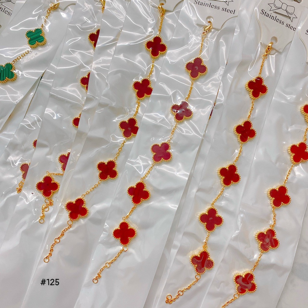 Lắc Tay Cỏ 4 Lá Titan Ko Đen TT 4411