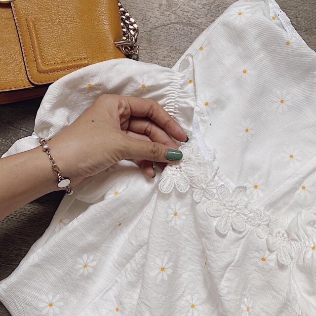 Đầm hoa cúc trắng cổ vuông tay phồng ⚡VIDEO THẬT ⚡HÀNG SẴN DSRT1199