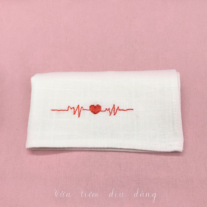 Khăn tay  vải linen thêu thủ công - mẫu Trái tim I Love You quà tặng tình yêu, Valentin