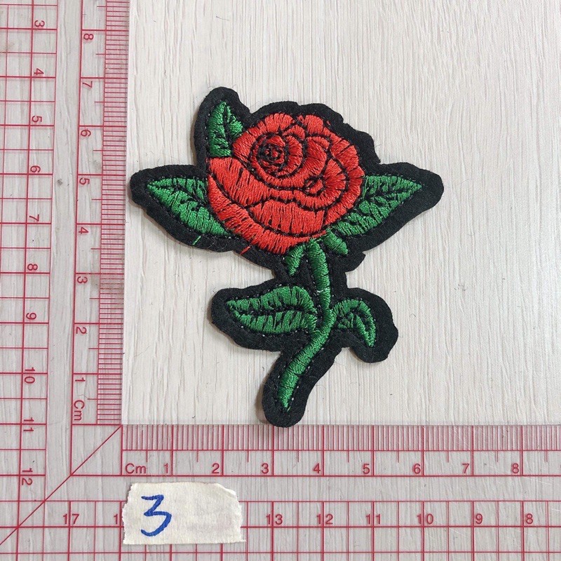 sticker hình ủi bông hoa hồng đỏ nhiểu kiểu