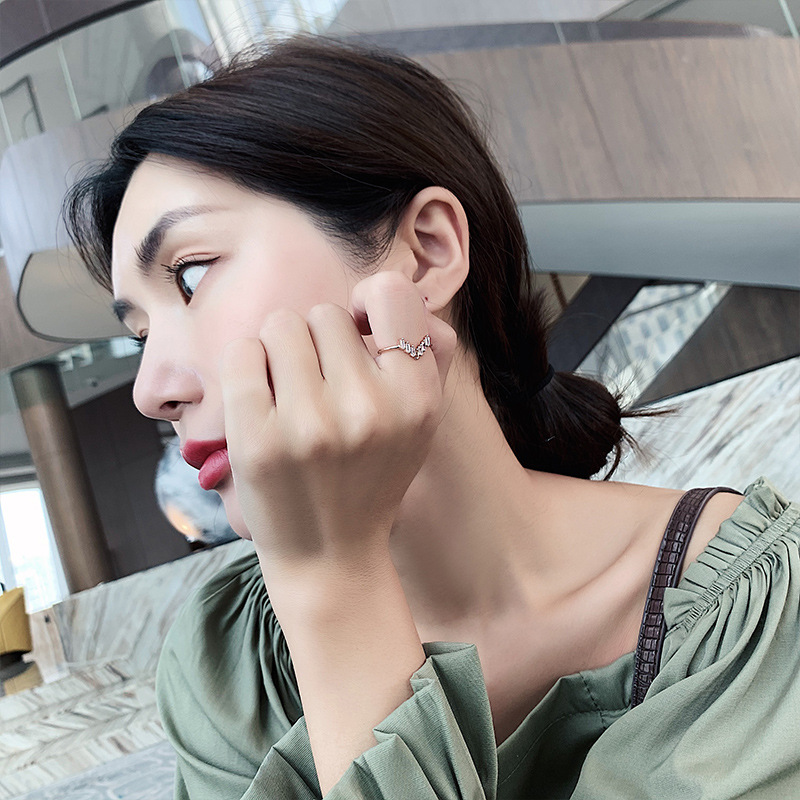 Nhẫn Đeo Tay Kim Loại Hình Trái Tim Thanh Lịch Cho Nữ