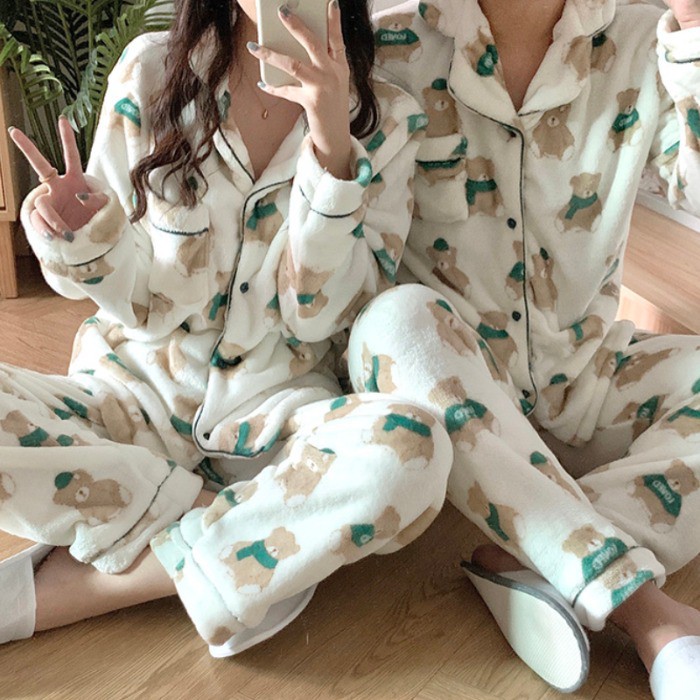 Đồ ngủ lông cừu hoạt hình gấu dễ thương ấm áp cho cặp đôi mùa đông 2021