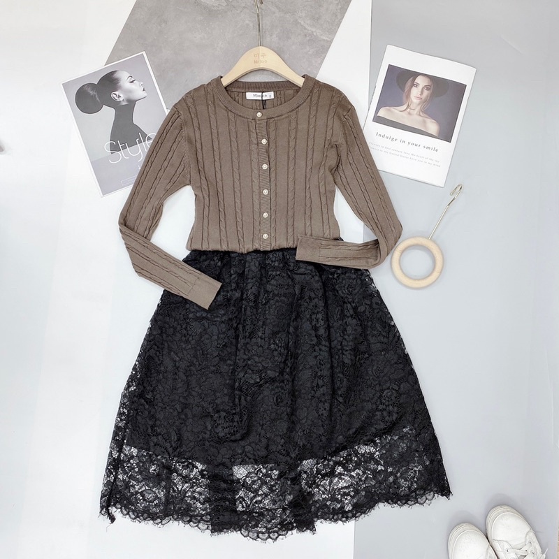 Chân váy ren đen dài