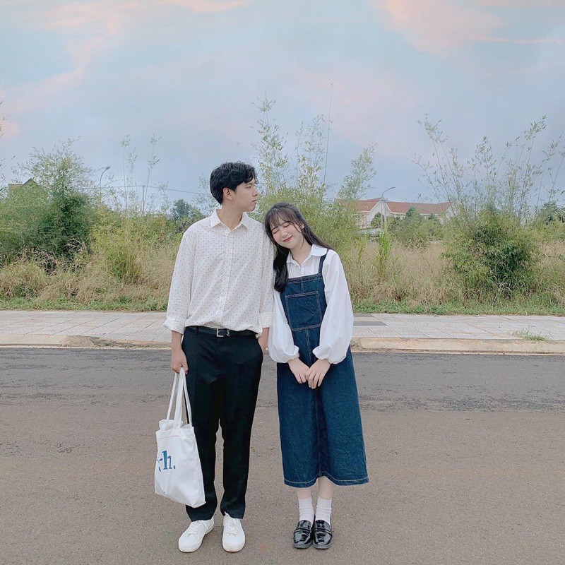 Váy yếm jeans & Áo sơmi tay bồng