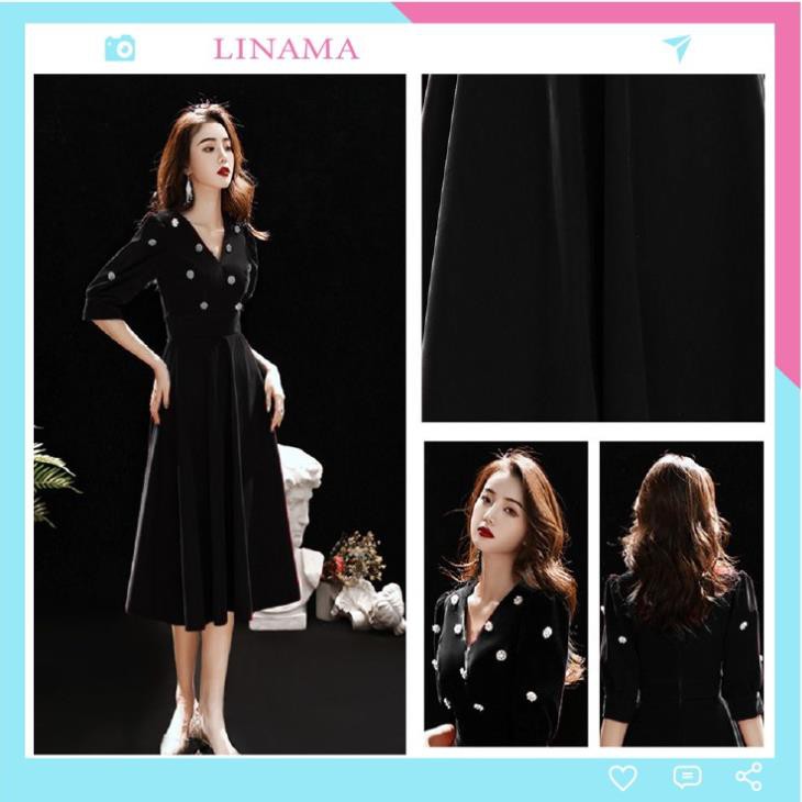 Đầm nhung đính cài hoa cho các nàng dự tiệc sang trọng quyến rũ