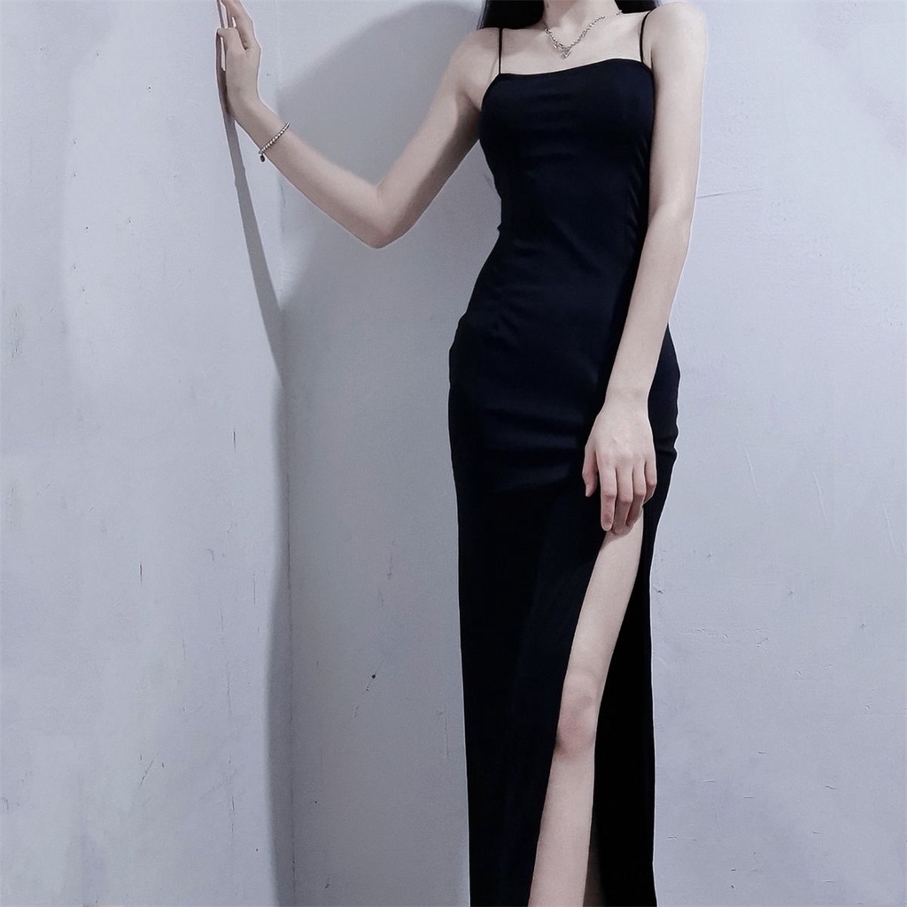 Váy dài 2 dây xẻ tà màu đen Phong cách cổ điển Pháp Váy body sexy nữ