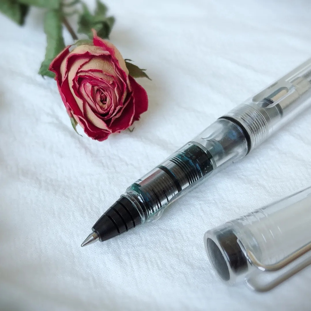 Bút bi mực gel viết chữ thư pháp chất lượng