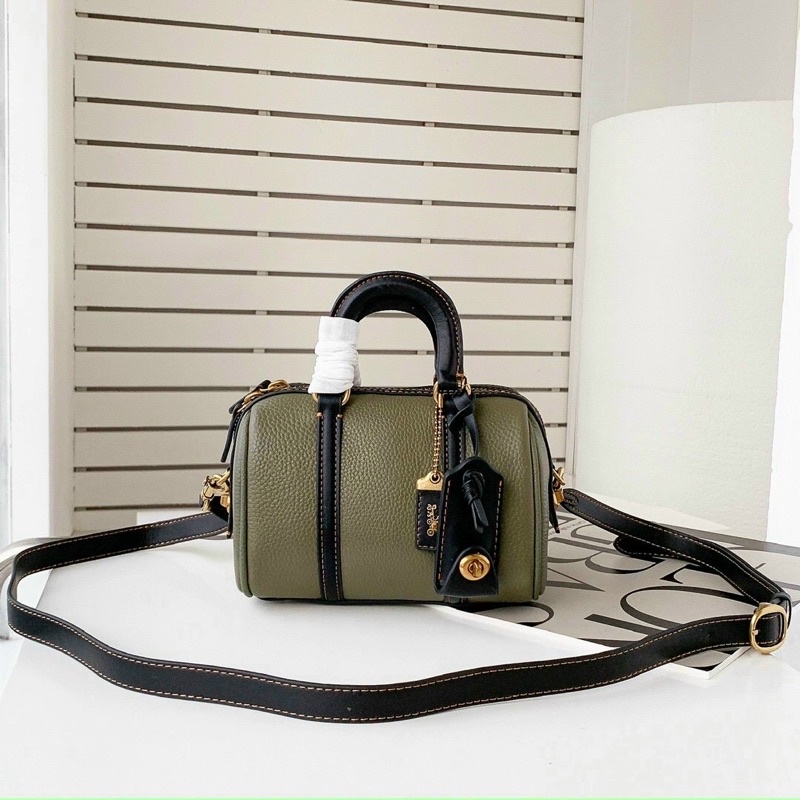 💥Túi Coach satchel xinh xắn 💥