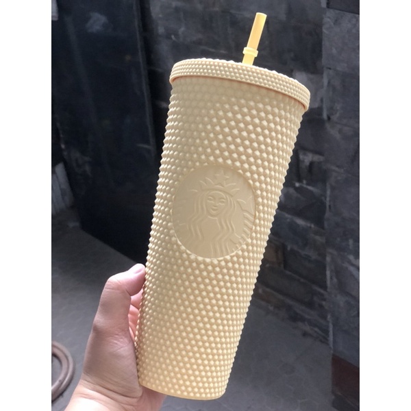 Ly nhựa studded Matte Yellow Starbucks Philip