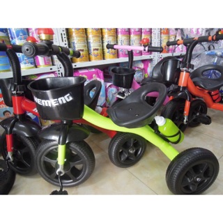 Xe ba bánh bình nước cho bé