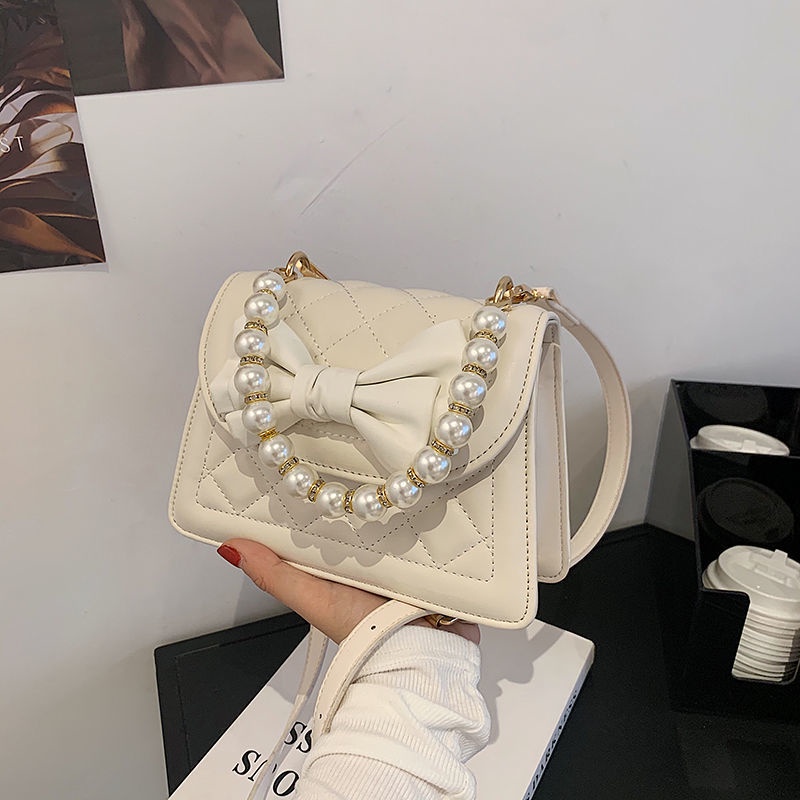 Túi Xách Đeo Vai Mini Hình Vuông Đính Nơ Và Ngọc Trai Phối Dây Xích Thời Trang Mùa Hè Chất Lượng Cao Hàng Mới Dành Cho Bạn Nữ