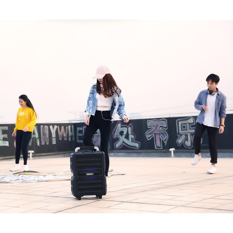 Loa kéo Bluetooth Karaoke cao cấp Remax RB-X5 công suất 50W  - Kèm 2 micro không dây