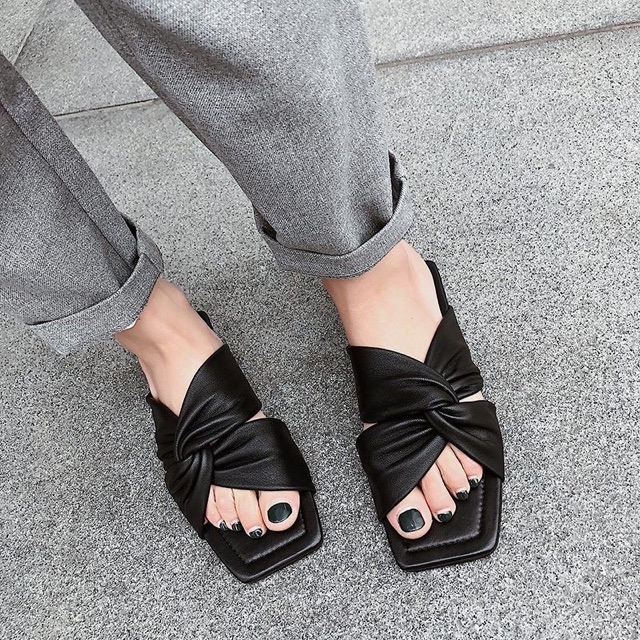 DÉP TRỆT NỮ CEWRA QUAI XOẮN CHẤT LIỆU DA NHÂN TẠO SIÊU ÊM