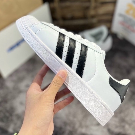 Giày Thể Thao super star sò - Hàng có sẵn + Box bảo vệ.