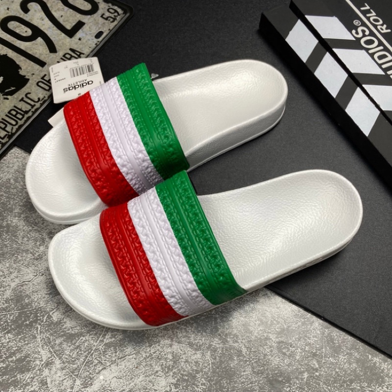 Dép Quai Ngang ITALY Đế Trắng 3 Sọc Cờ Ý - Dép Bánh Mì ADIDAS Nam Nữ Đế Cứng, Đường Keo Chắc Chắn - Shop MR BEAN