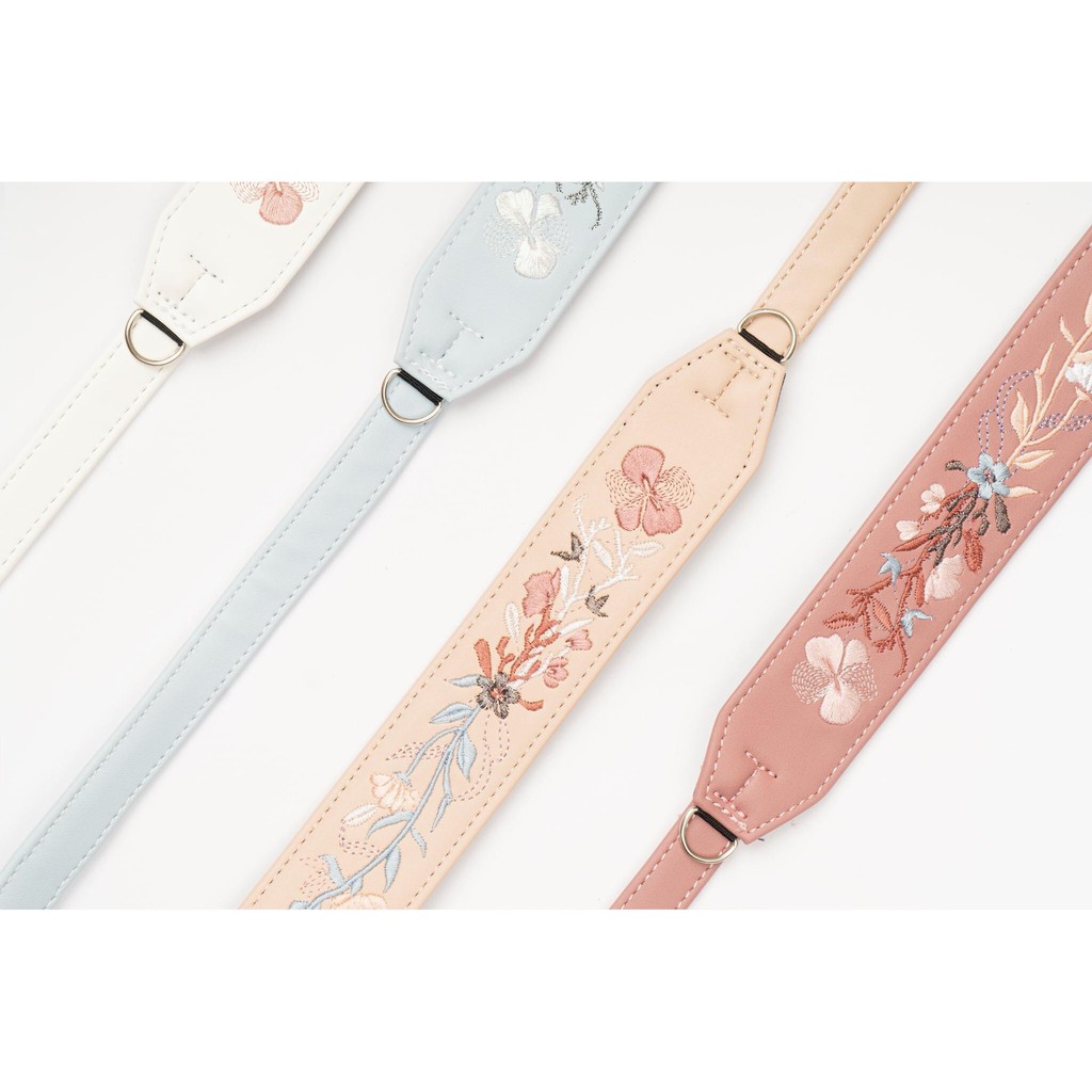 Quai đeo túi bằng da bản to thêu hoa Ngaos Floral Belt