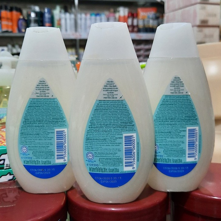 Sữa tắm gội toàn thân Johnson's Baby mềm mịn 200ml