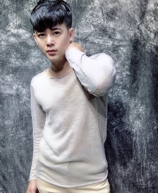 Áo len lưới thoáng mát , mặc được quanh năm | BigBuy360 - bigbuy360.vn