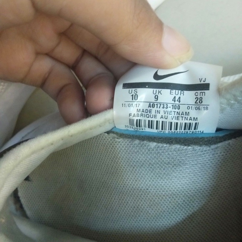 Giày chính hãng đã qua sử dụng