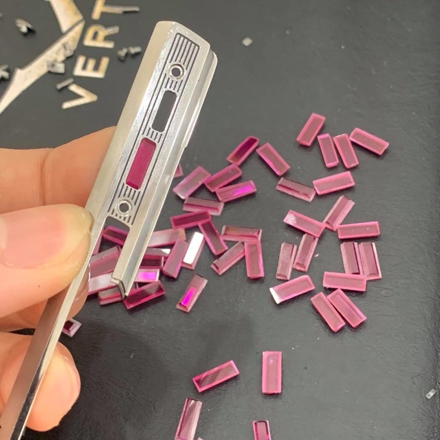 Nút tổng đài Vertu Signature S
