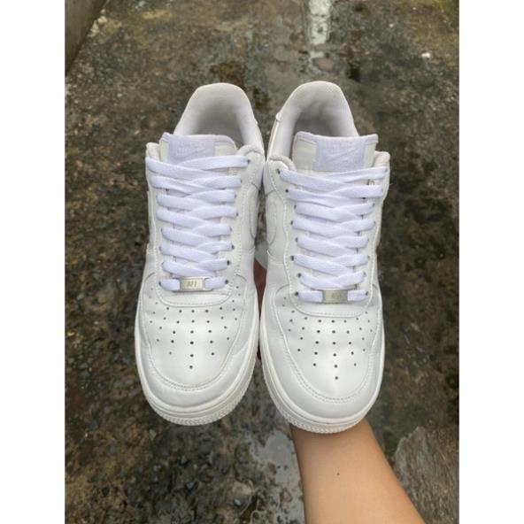 Giày Air force one trắng cổ thấp hàng đã qua sử dụng, độ mới cao -vb7