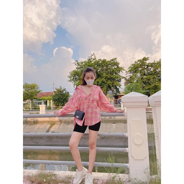 LOVI SHOP- Áo sơ mi caro cánh dơi form rộng Hồng Xanh